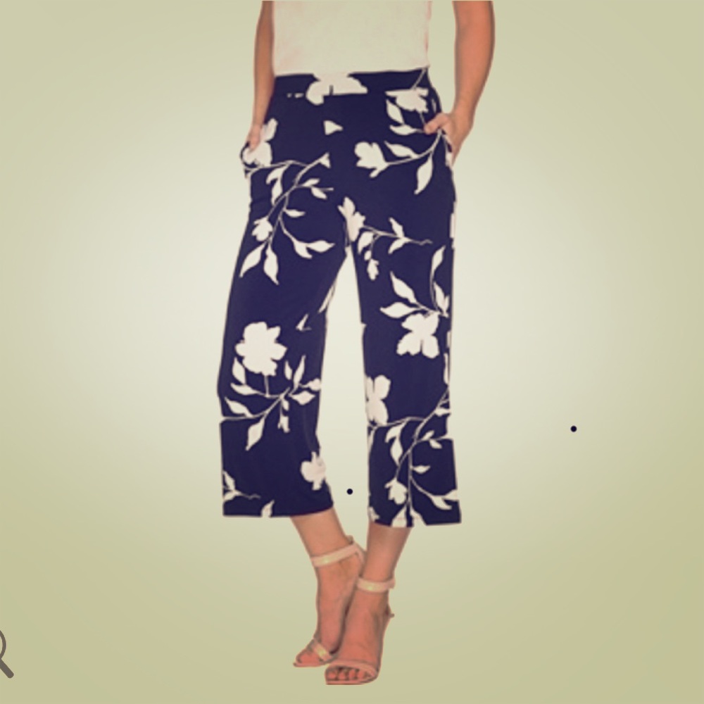 Susan Graver Printed Liquid Knit Crop Pants